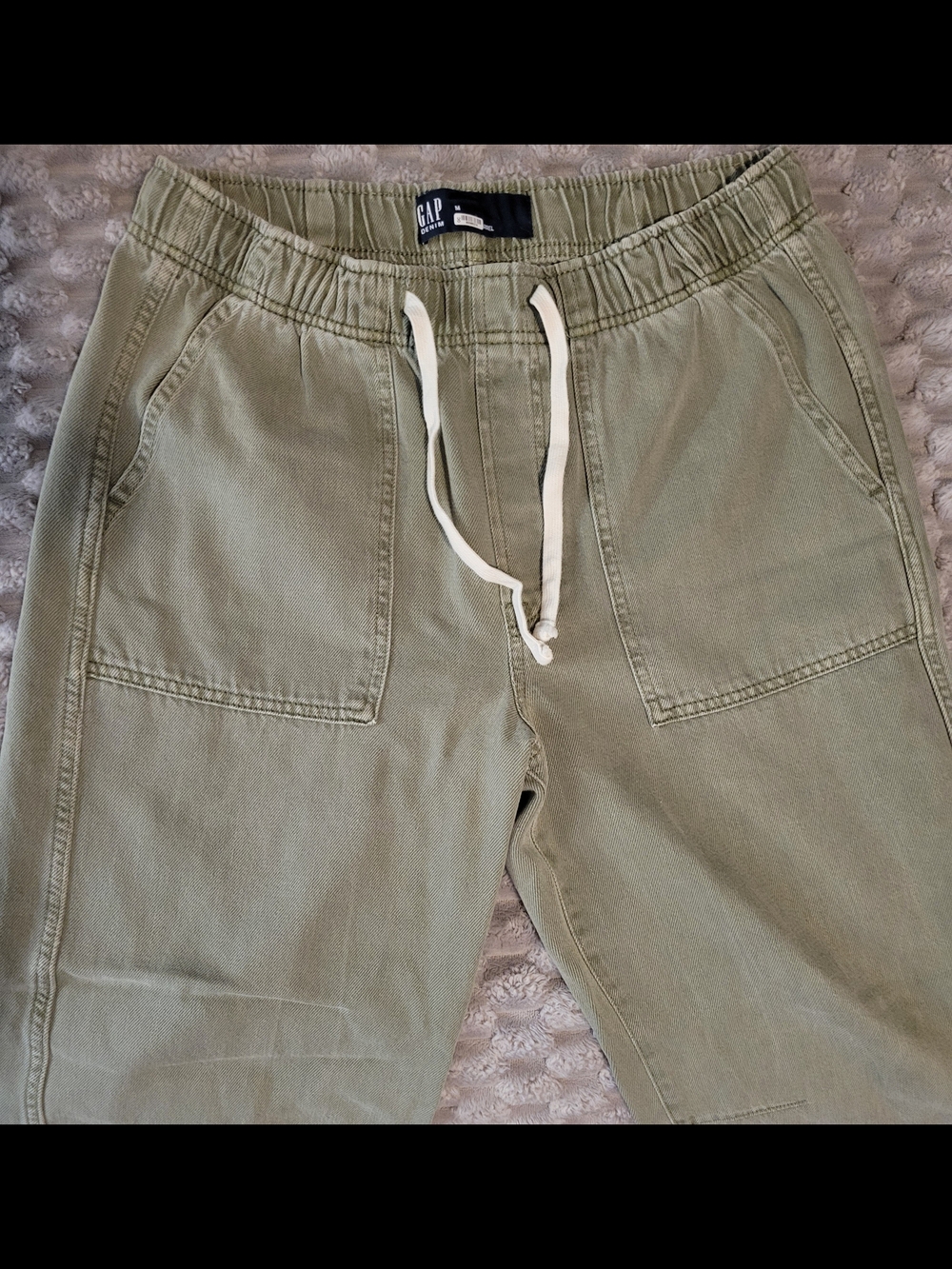 GAP Mid Rise SuperSoft Pull-On Barrel Jeans in Light Olive Sz M - Picture 2 of 15
